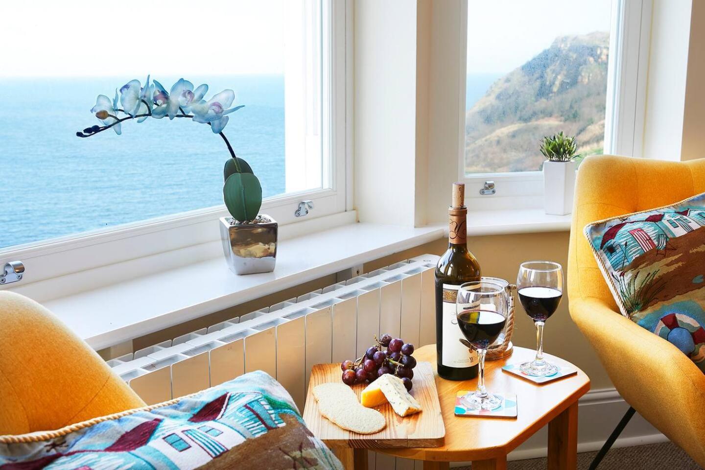 Апартаменты Denelea - Stunning Sea Views! Скарборо Экстерьер фото